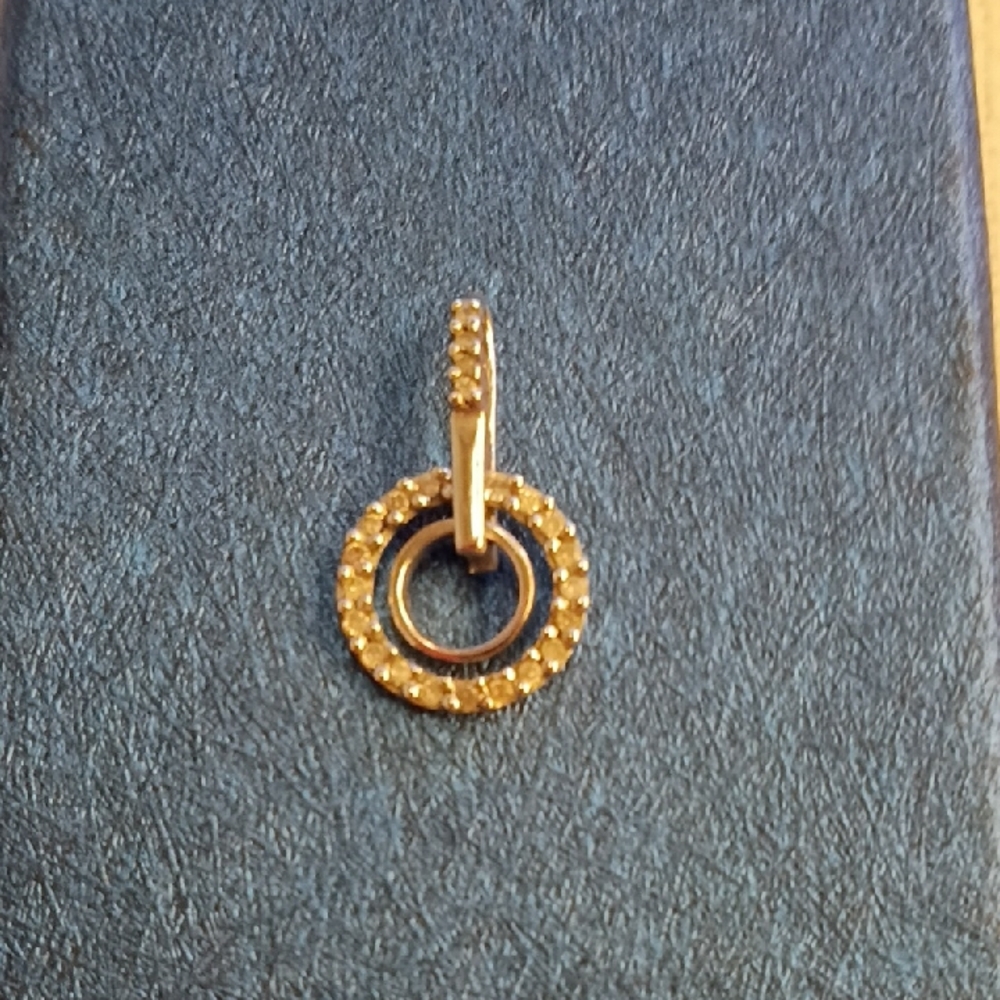 10k White Gold Double Circle Pendant With Tiny Diamonds Jewelry